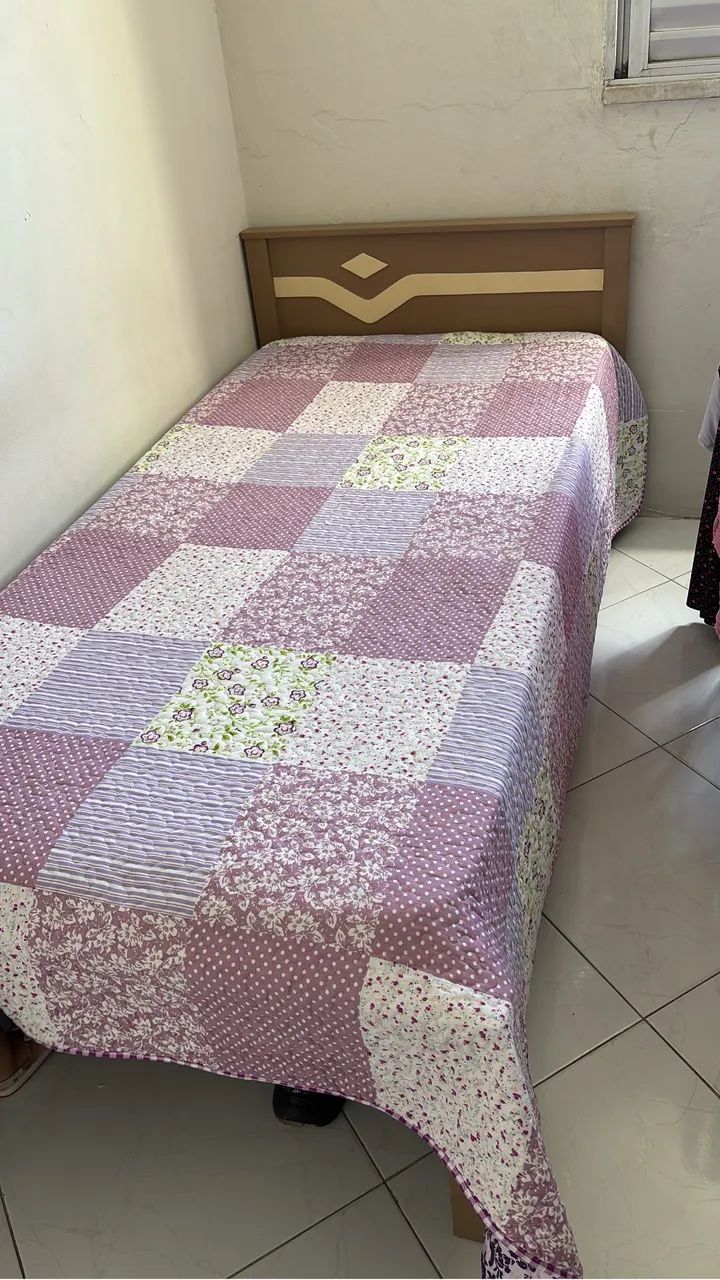 Cama de solteiro 
