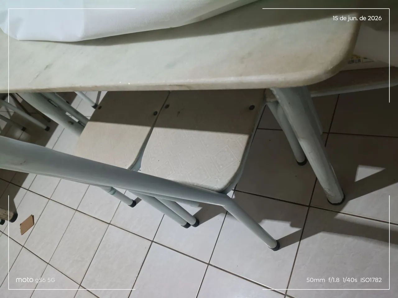 Mesa mármore com 6 cadeiras - Foto 2