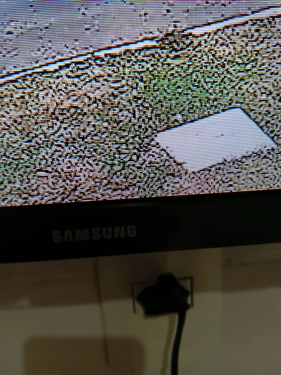 TV Samsung 32 nova ,   3 meses de uso - Foto 2