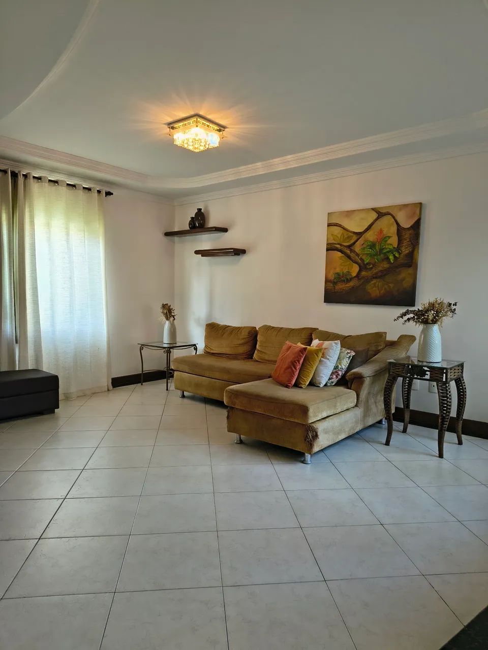 Casa térrea em condomínio central