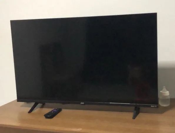 Smart tv 43 AOC Roku, aceito notebook em troca 