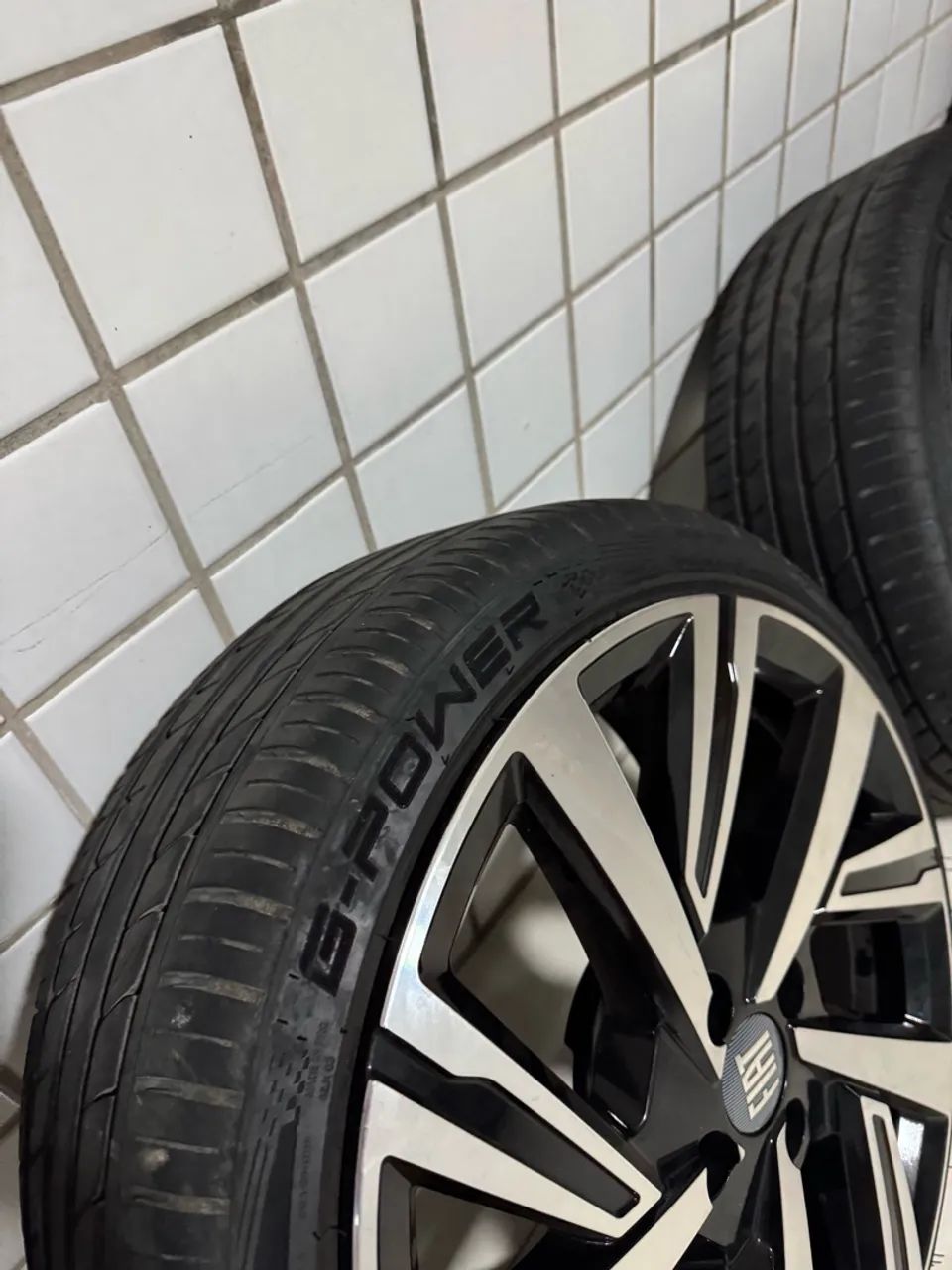 Jogo de roda aro 17 Estado de ZERO - Foto 5
