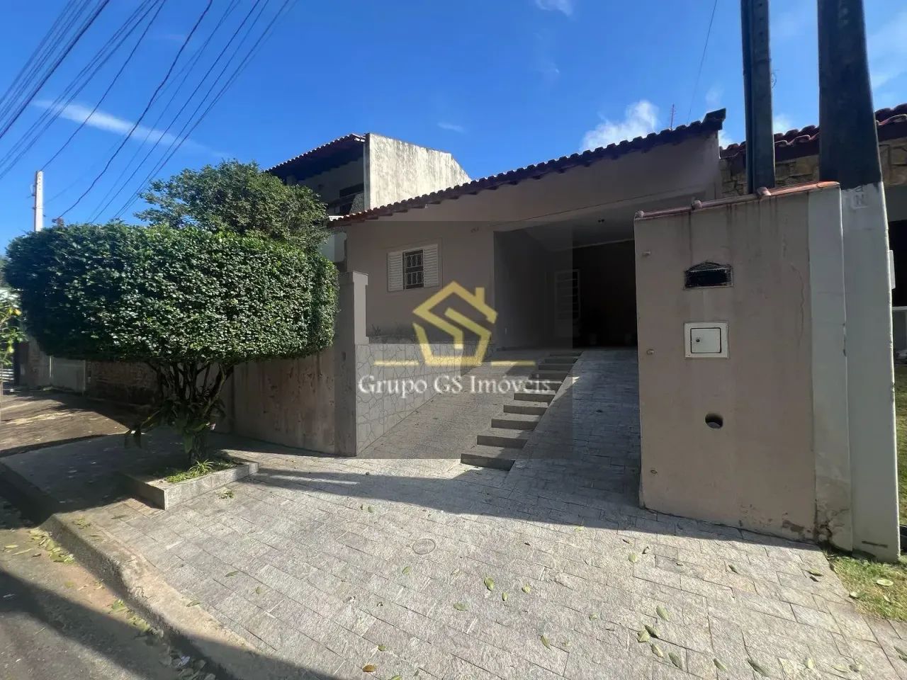 Casa Térrea à Venda no Condomínio Tabatinga  Valinhos/SP