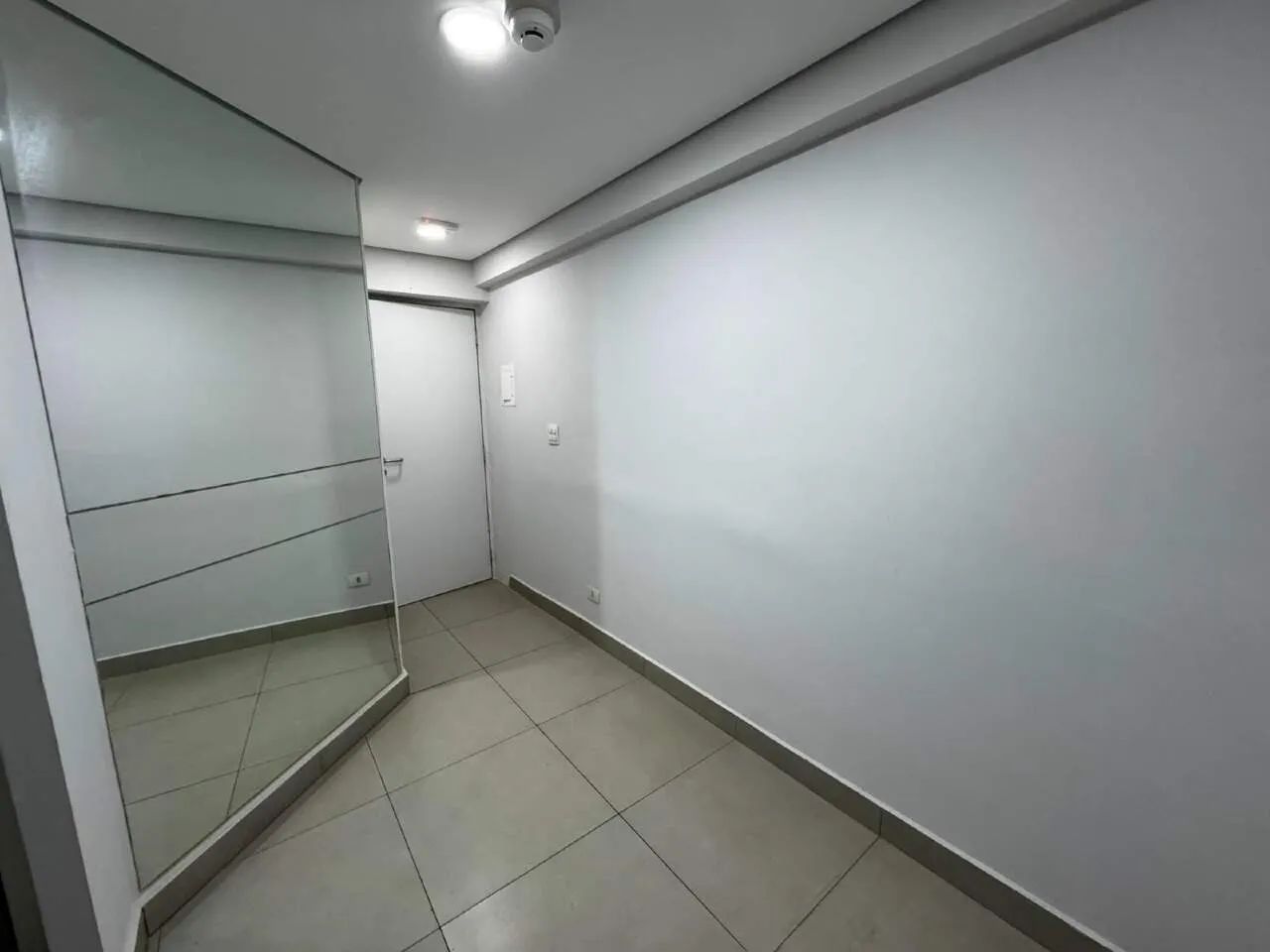 Sala Ed Domo, 55m² R$1.000,00 aluguel. - Foto 2