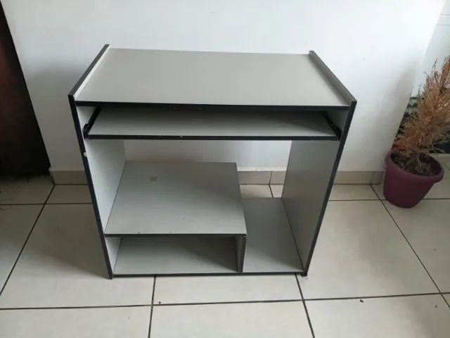 Mesa pra Pc e estudo  - Foto 3