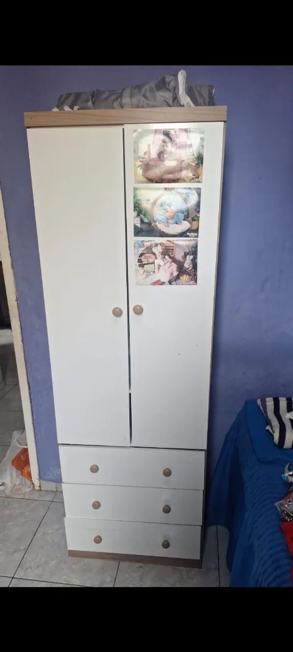 Quardo roupa e  berço cercadinho 