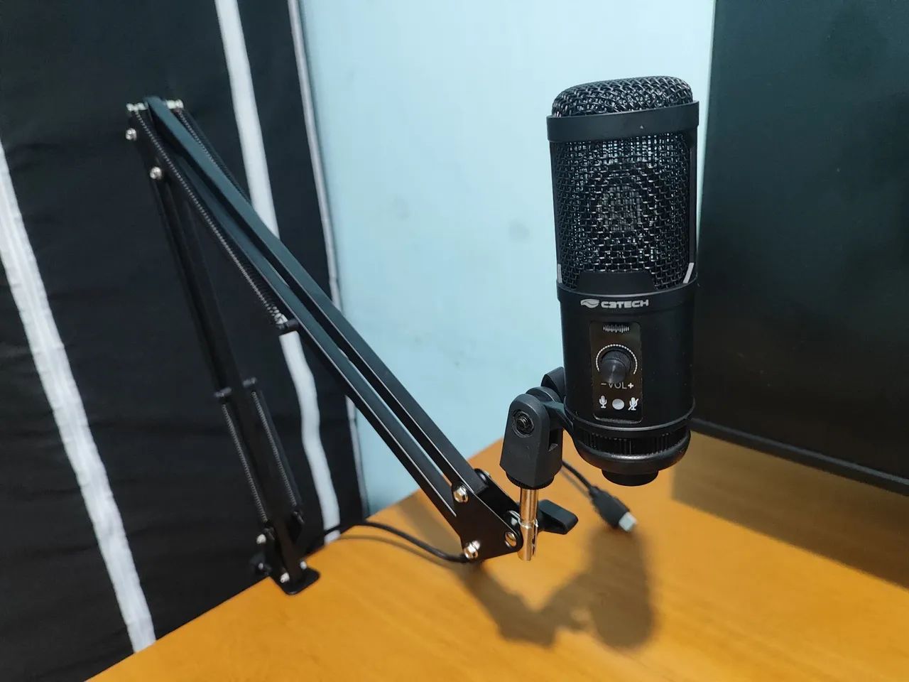 Microfone Gamer condensador C3tech MI-50 muito novo - Foto 2