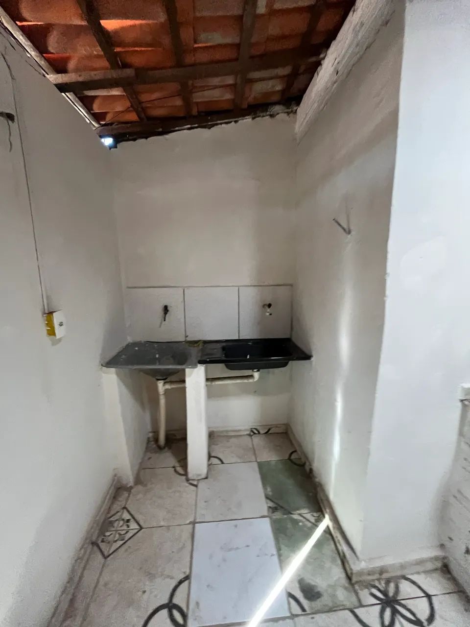 Casa de aluguel com varanda - Foto 2