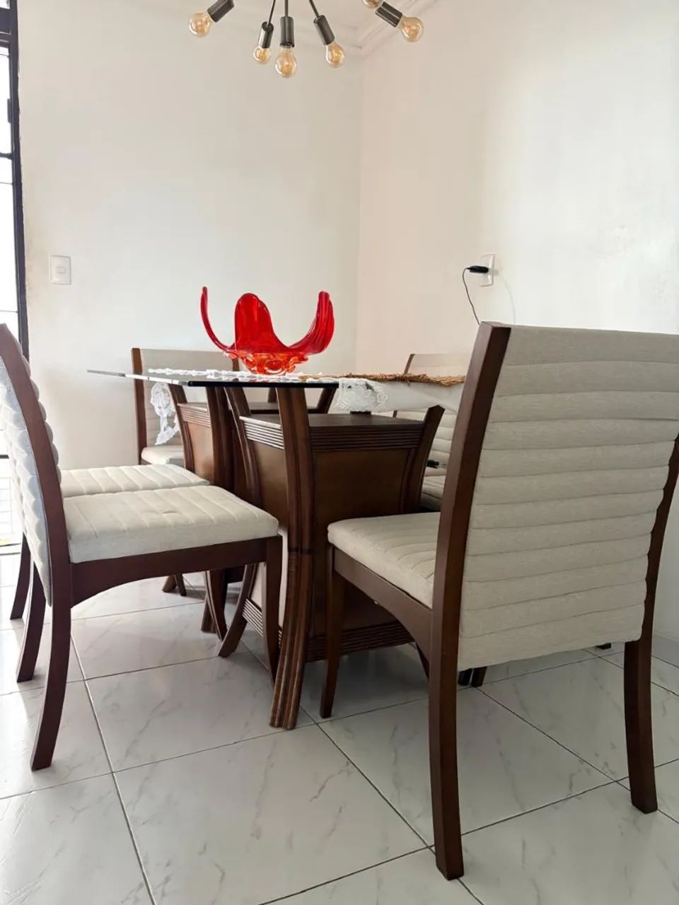 Mesa de jantar, seis cadeiras  - Foto 4