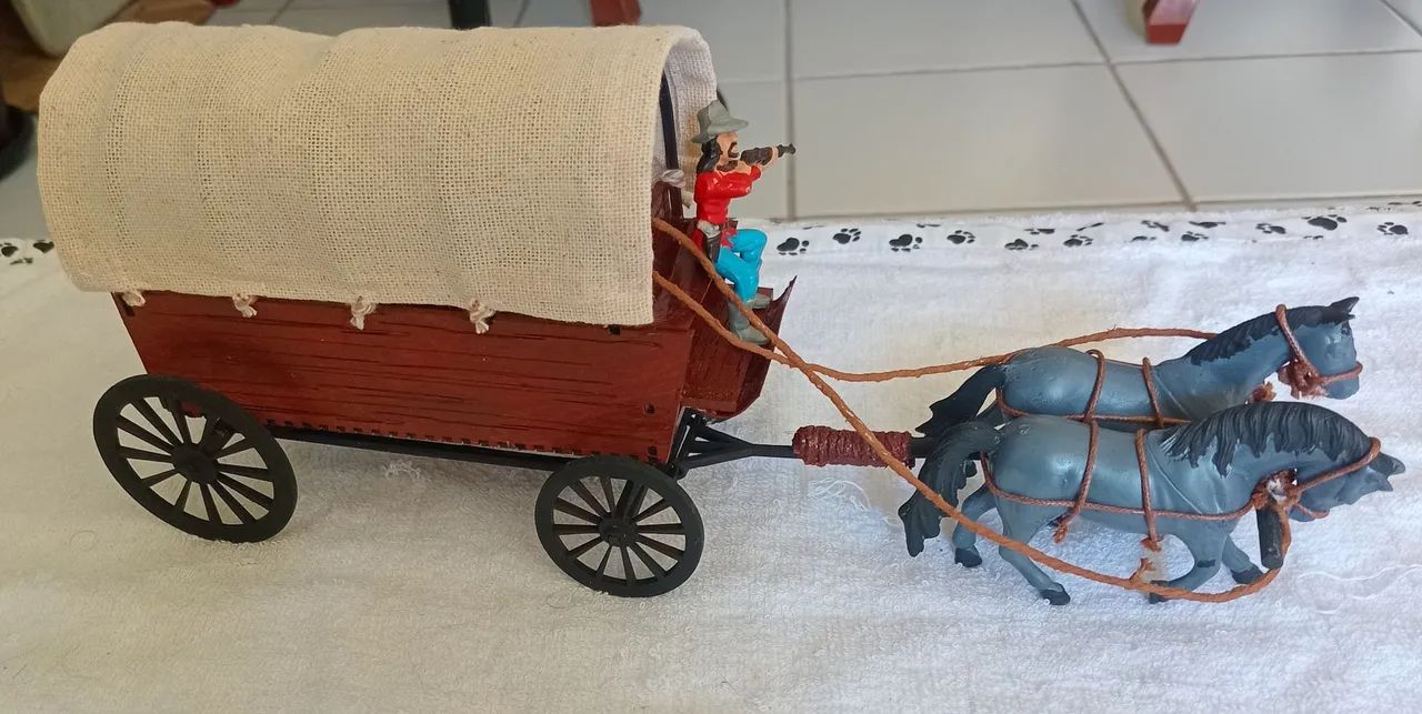 Réplica de uma Carroça do Velho Oeste Artesanal Forte Apache  - Foto 3