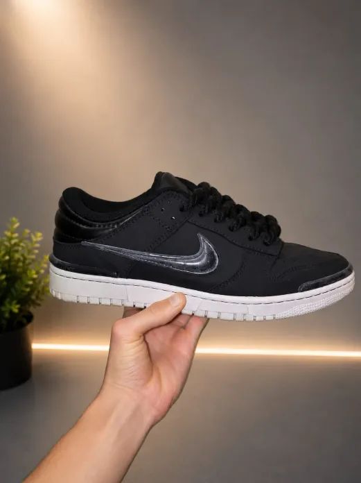 TÊNIS NIKE DUNK LOW PRETO - MUITO CONSERVADO - Foto 3