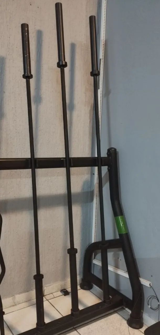 Vendo barras olímpicas e anilhas 