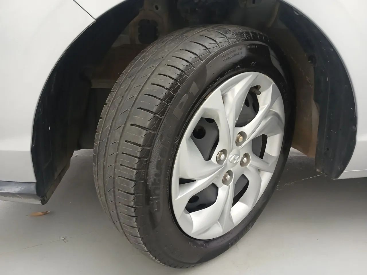 Hyundai HB20 Comfort 1.0 Flex 12V Mec., foto 11 de 18