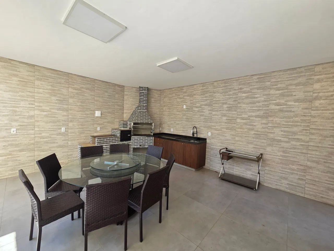 Vendo sobrado semimobiliado, 906 sul com energia solar - Foto 4