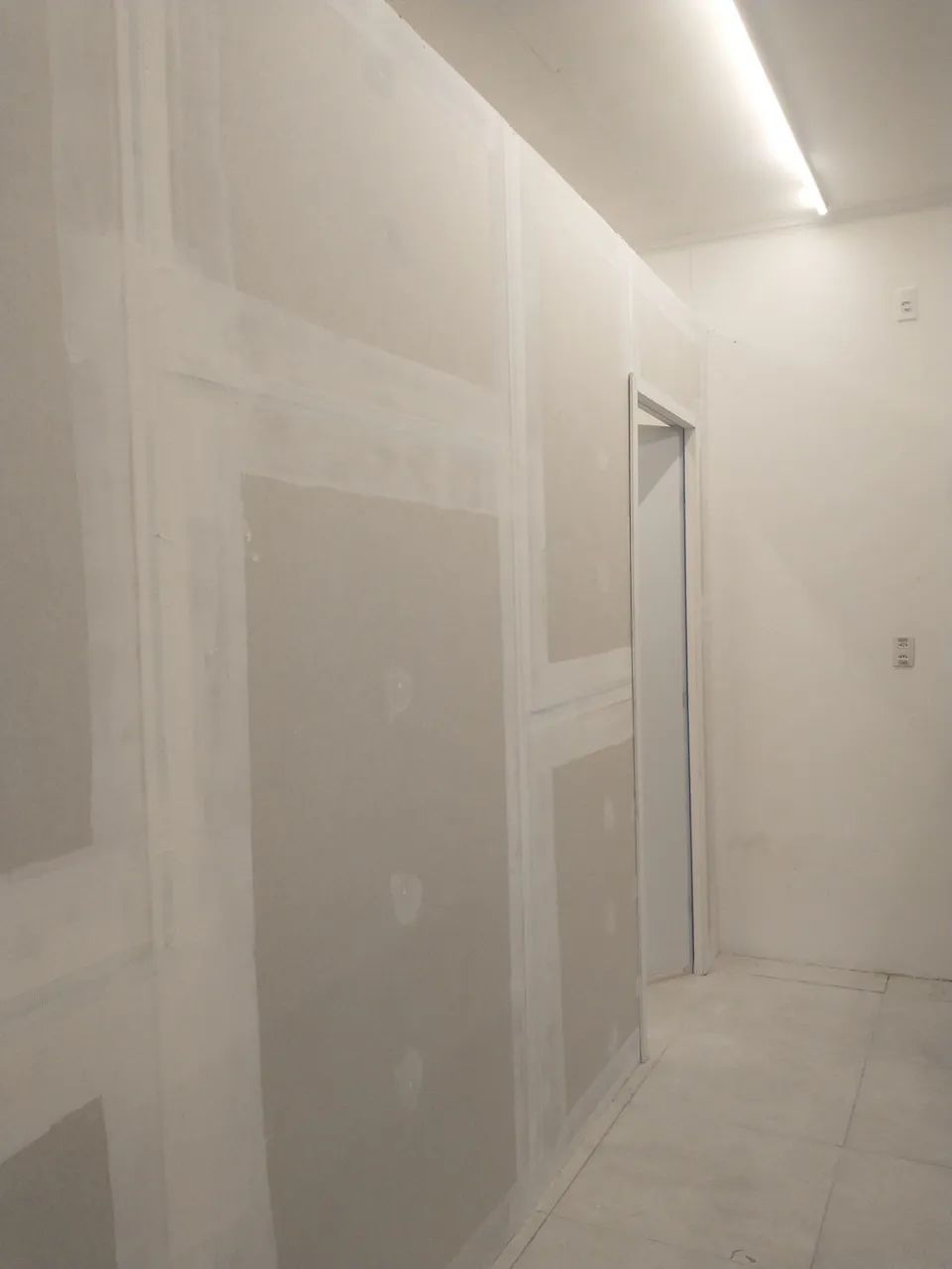 Gesseiro plaquinha e drywall 