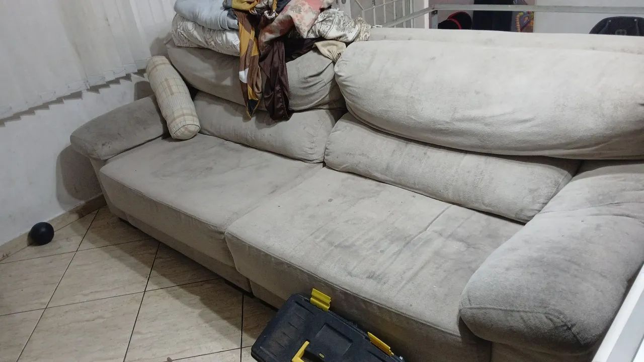 Sofa 3 a 4 lugares retrátil 2.5 metros