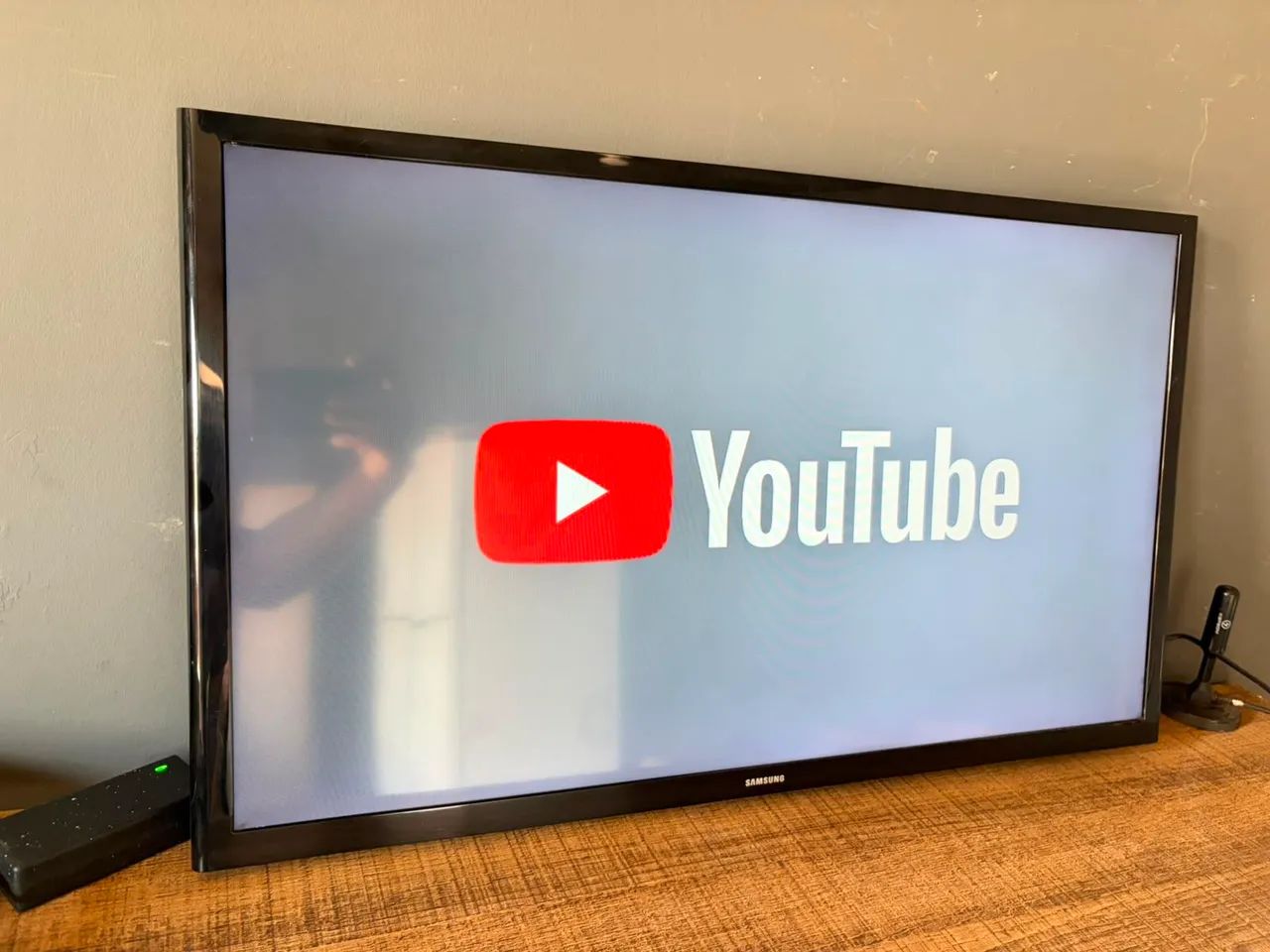 Televisão 32 polegadas smart com controle ((ENTREGO GRATIS)) - Foto 4
