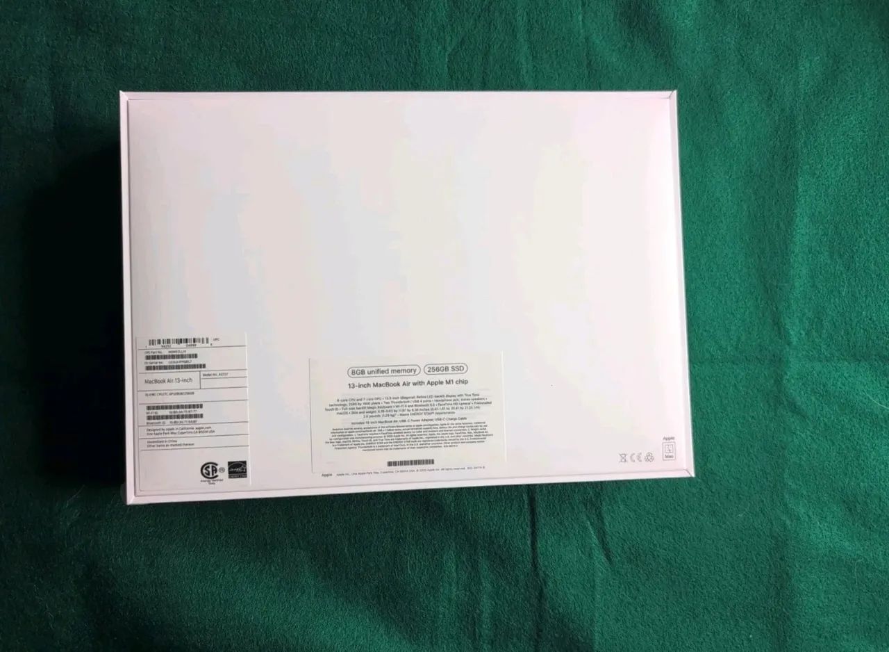 MacBook Air M1 Apple 13 CPU 8-core, Novo lacrado Apple 8GB RAM