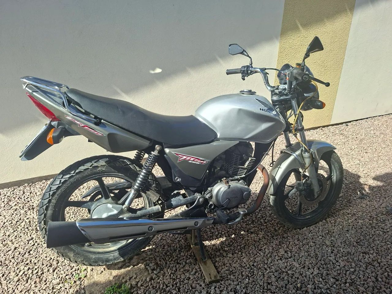 CG TITAN 150 ES