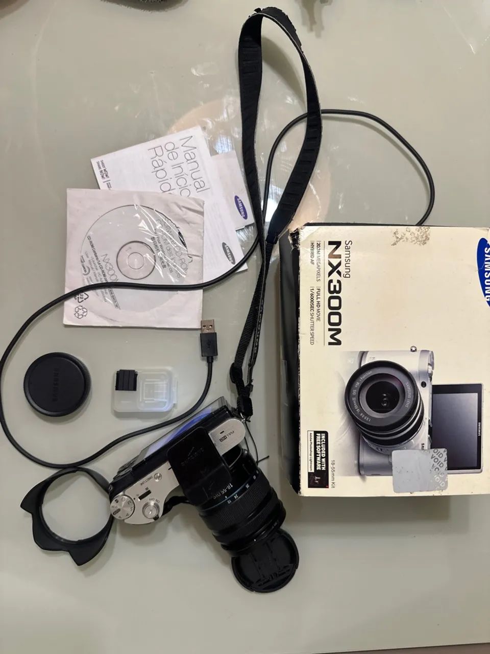 Samsung NX300M 20,3MP APS-C + Lente 18-55mm OIS + Flash + Kit