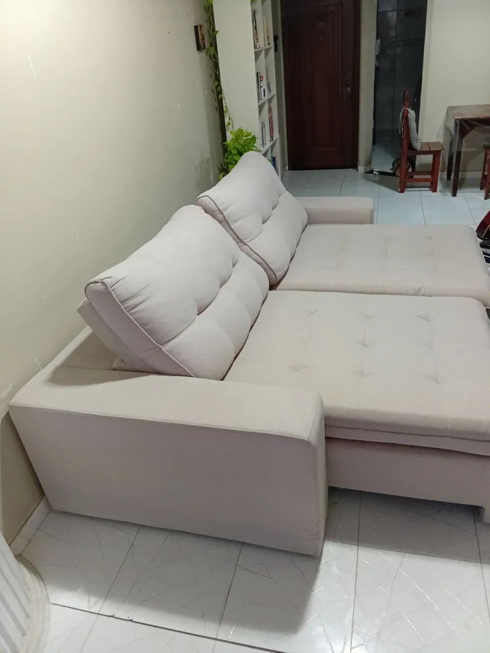 Sofá Retrátil 4 lugares Semi Novo - Foto 5