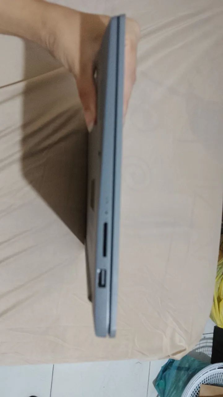 Vendo notebook Lenovo Intel Celeron, 4G de ram, placa integrada, 120G ssd, Not p/estudos. - Foto 2
