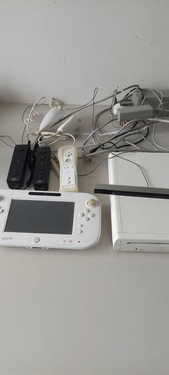 Nintendo Wii U com sensor de movimento, controles e 5 jogos - Foto 3