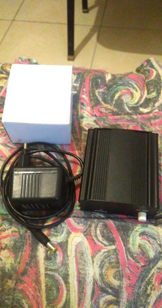 Phantom power 48 volts
