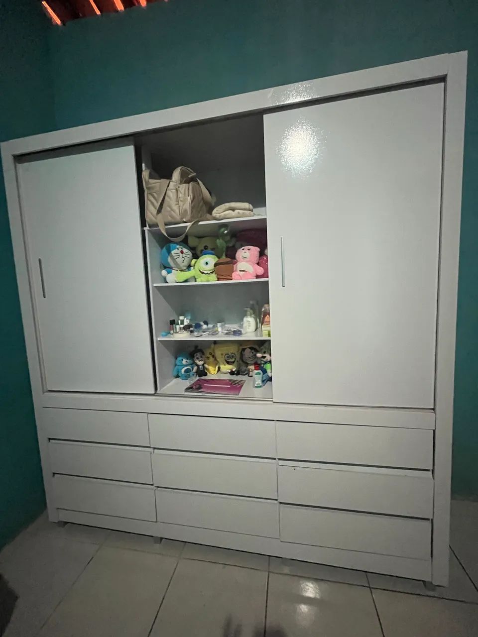 GUARDA ROUPA