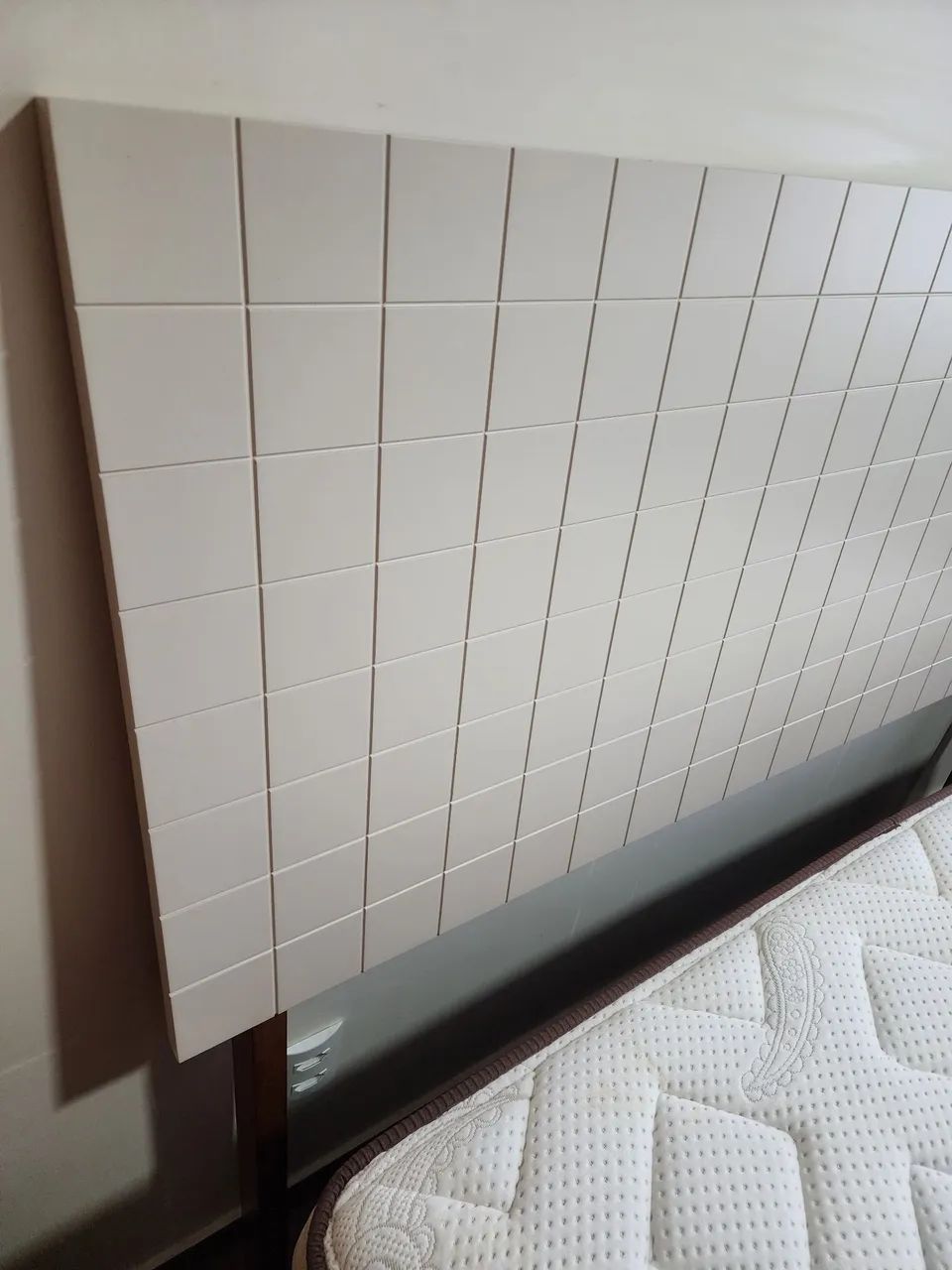 Elegante cabeceira para cama box - Foto 2