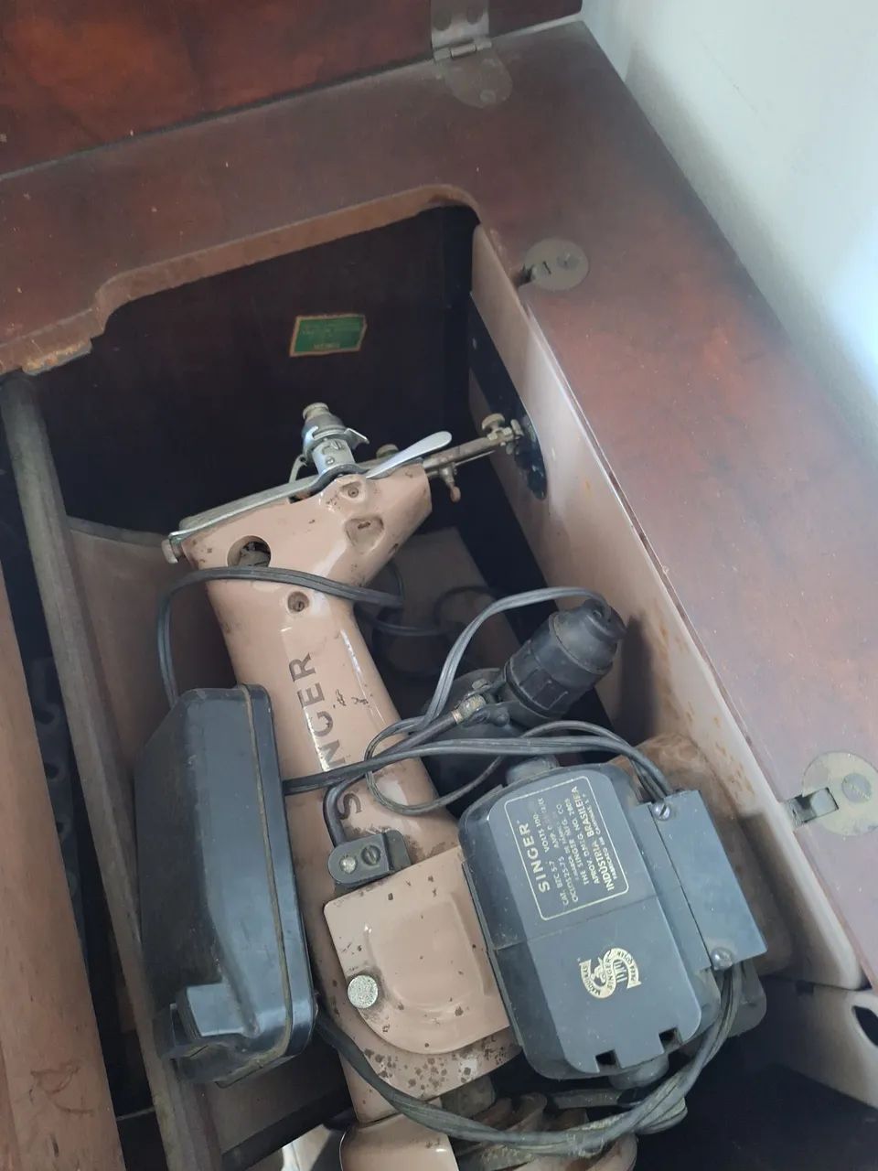 Máquina de costura Milenar - Singer - Foto 2