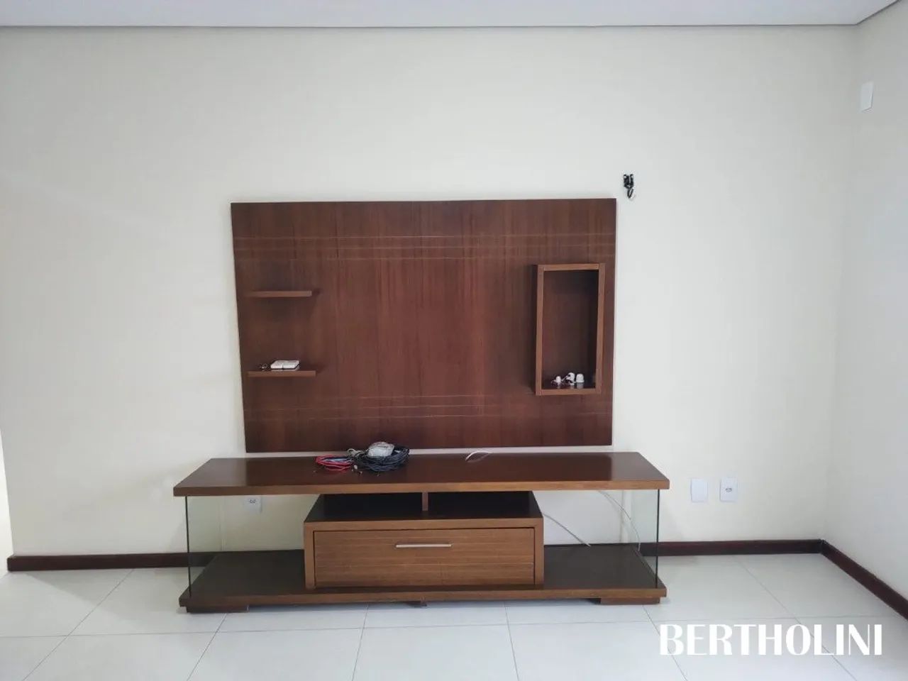 Excelente apartamento com 2 quartos, no Centro de Penedo/RJ. - Foto 4