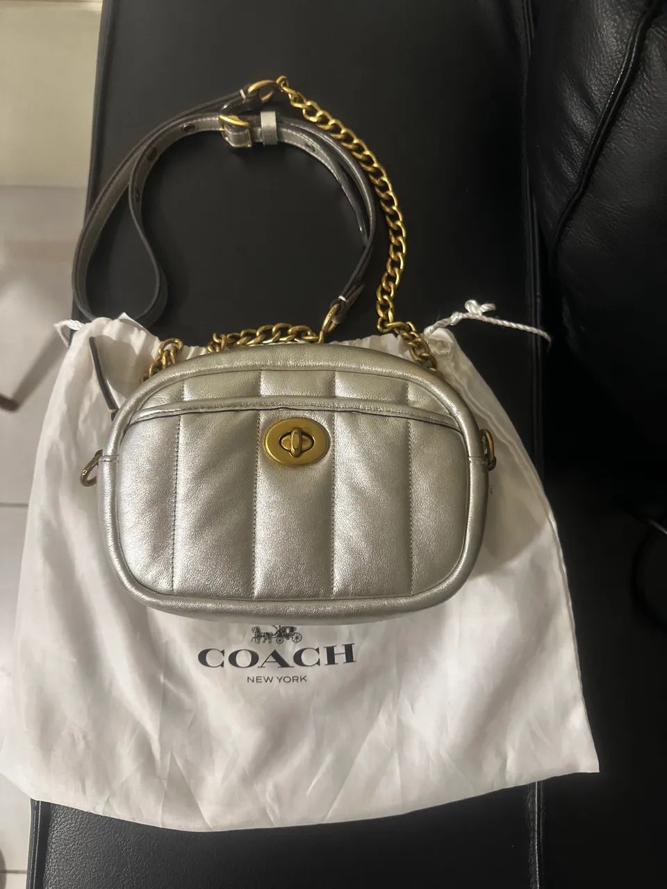 Bolsa de Couro Prata Coach - original e Novíssima 