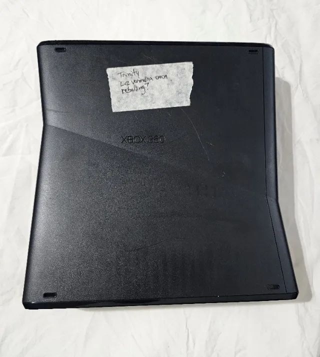Xbox 360 Slim para peças, carcaça