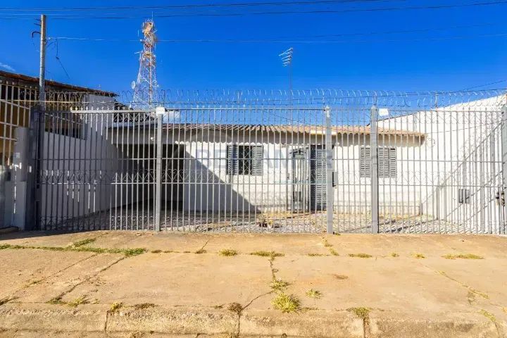 QNM 2 - Casa com 3 quartos - Ceilândia Centro