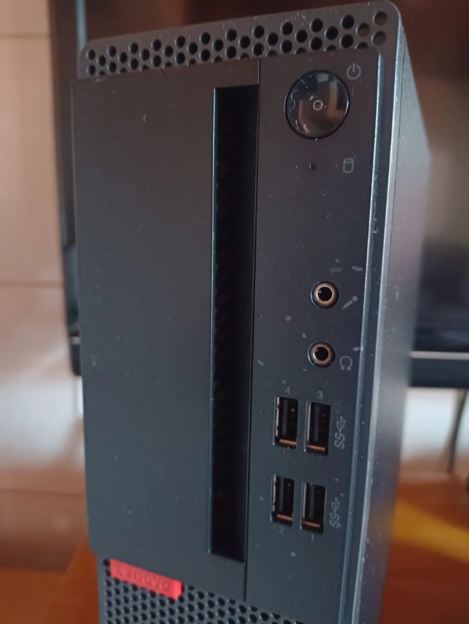 Desktop Lenovo ThinkCentre M910s Com Processador Intel Core i5 6500 3.2Ghz - Foto 2