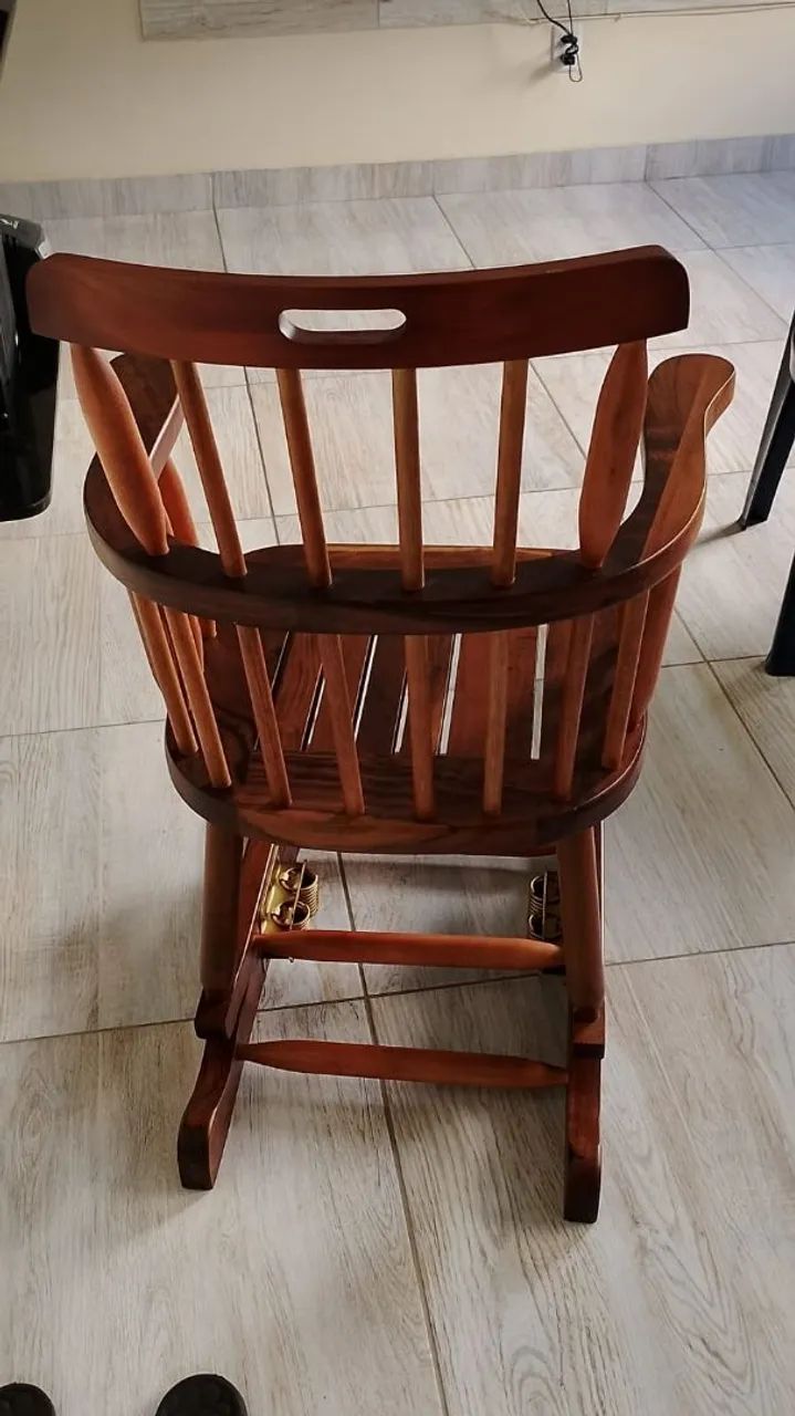 Cadeira de balanço  - Foto 3