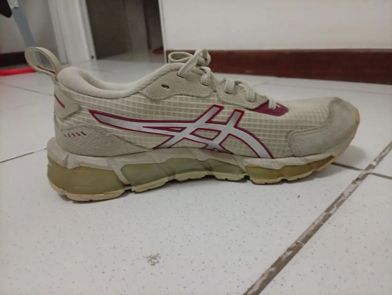 Tênis asics gel quantum 360 tamanho 35-36 - Foto 5