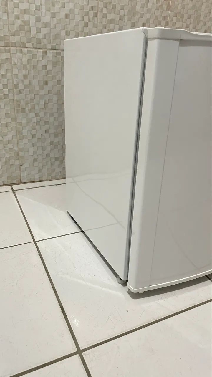 Frigobar eletrolux 80L  - Foto 2