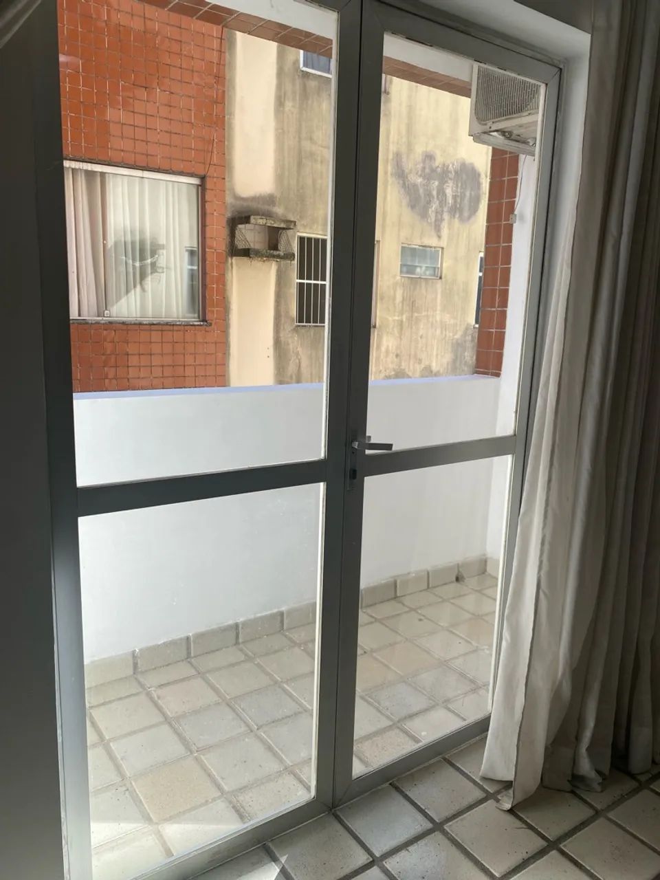 Excelente apartamento com três quartos no Farol - Foto 2