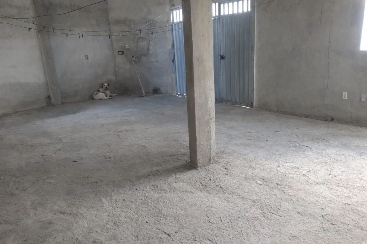 CASA COM PRIMEIRO ANDAR  - Foto 3