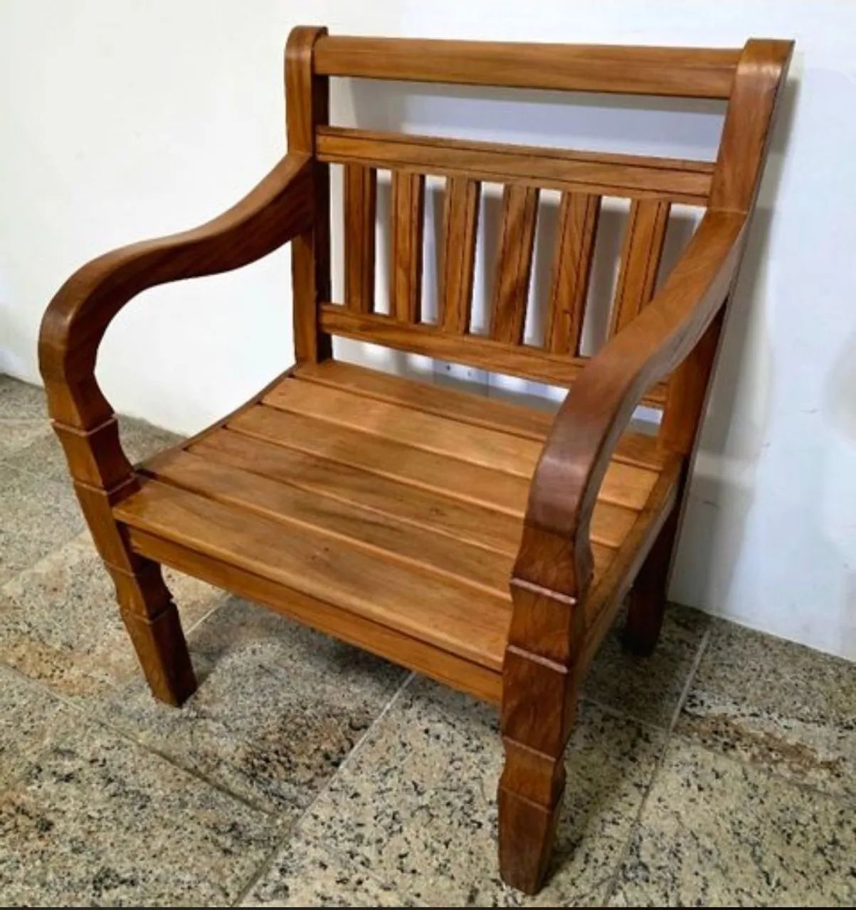 Poltronas madeira maciça  - Foto 4