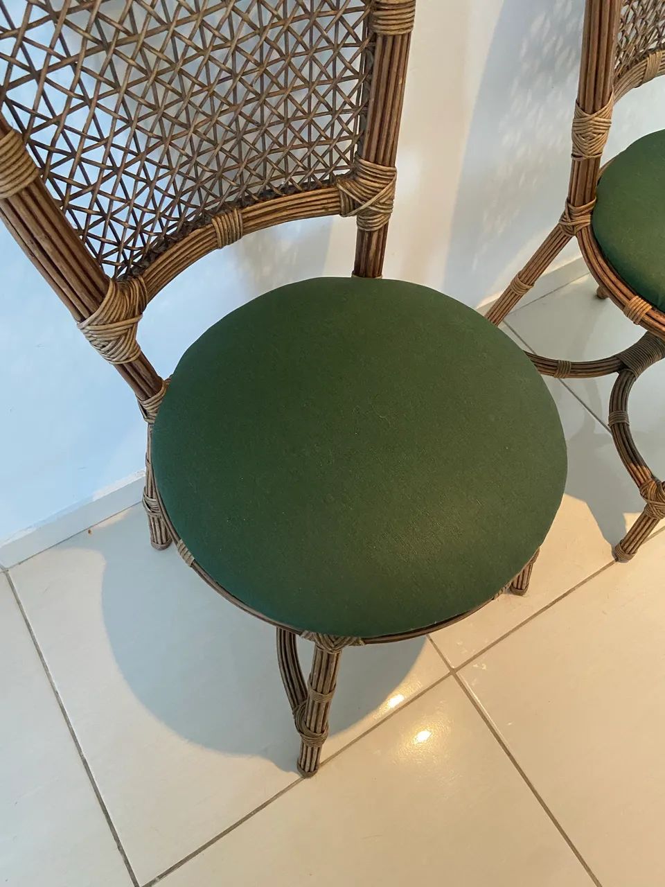Par de Cadeiras Vintage em Rattan/Junco e Palhinha - Estilo Boho / Tropical - Foto 4