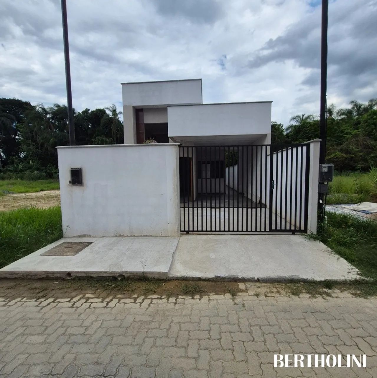 Casa recém construída de 3 quartos na região Central - Foto 2