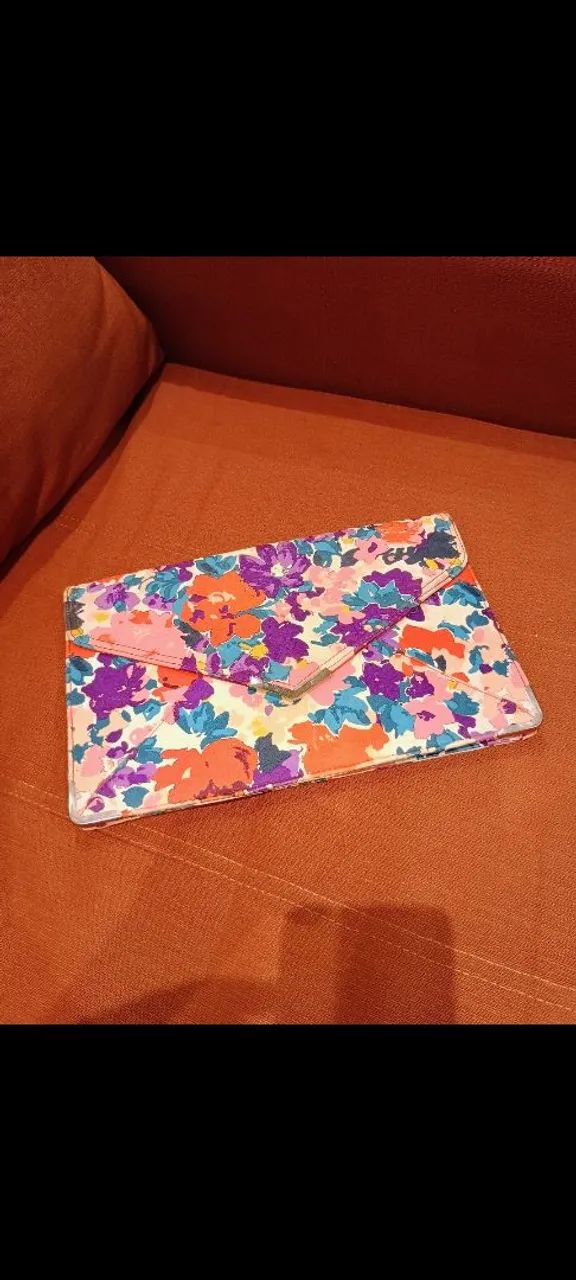 Bolsa Clutch Forever 21