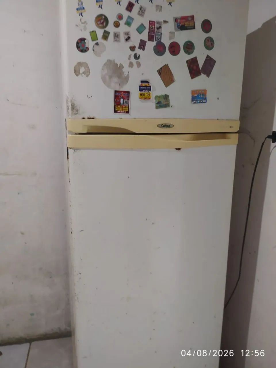Vende-se uma geladeira consul funcionando perfeitamente 