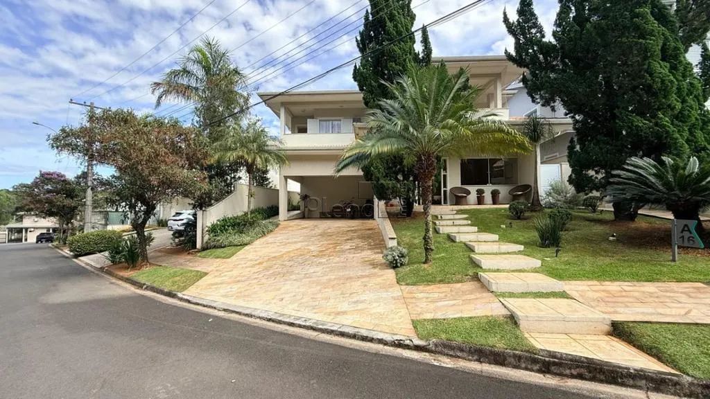 Sobrado para alugar em Valinhos, Condominio Ouro Verde, com 3 suítes, com 332.34 m²