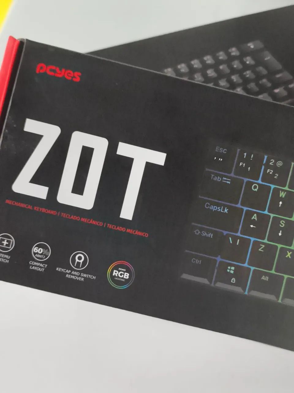 TECLADO GAMER ZOT PCYES PRETO COM RGB