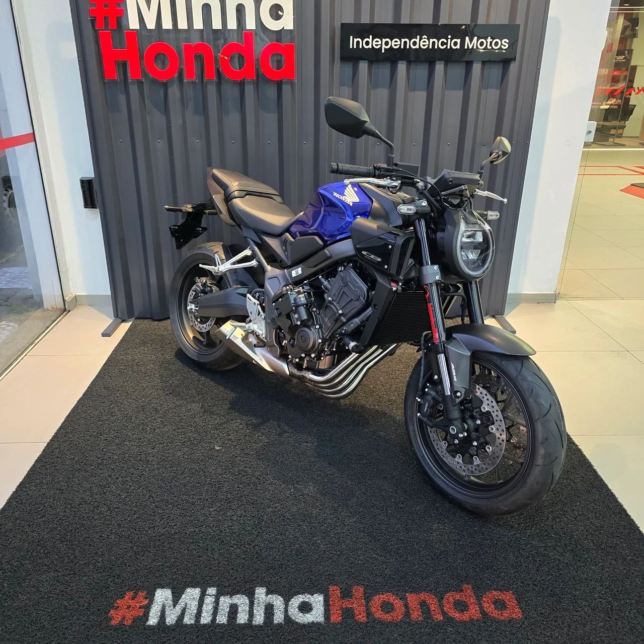 CB 650R E-Clutch  - Foto 5