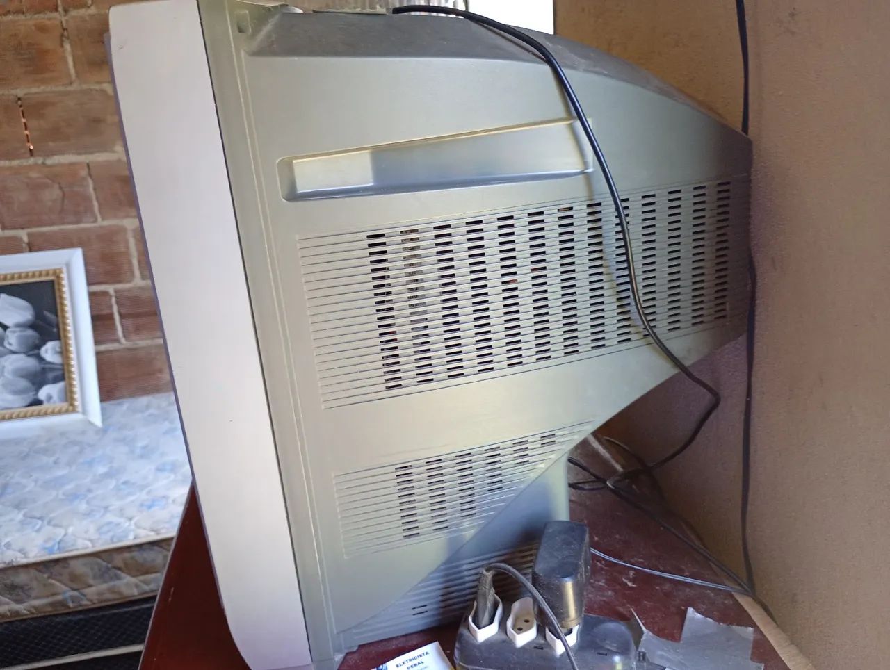 Tv 20 polegadas 90 reais  - Foto 3